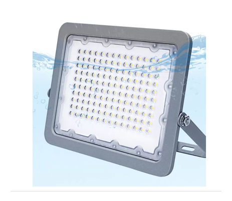 170lm/W Led Solar Floodlight , 4200lm 2700K Rechargeable Battery Solar Lights